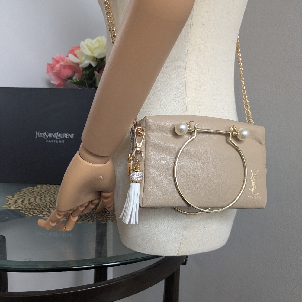 Yves Saint Laurent Beige Handbag with Gold Accents - Picture 10 of 13